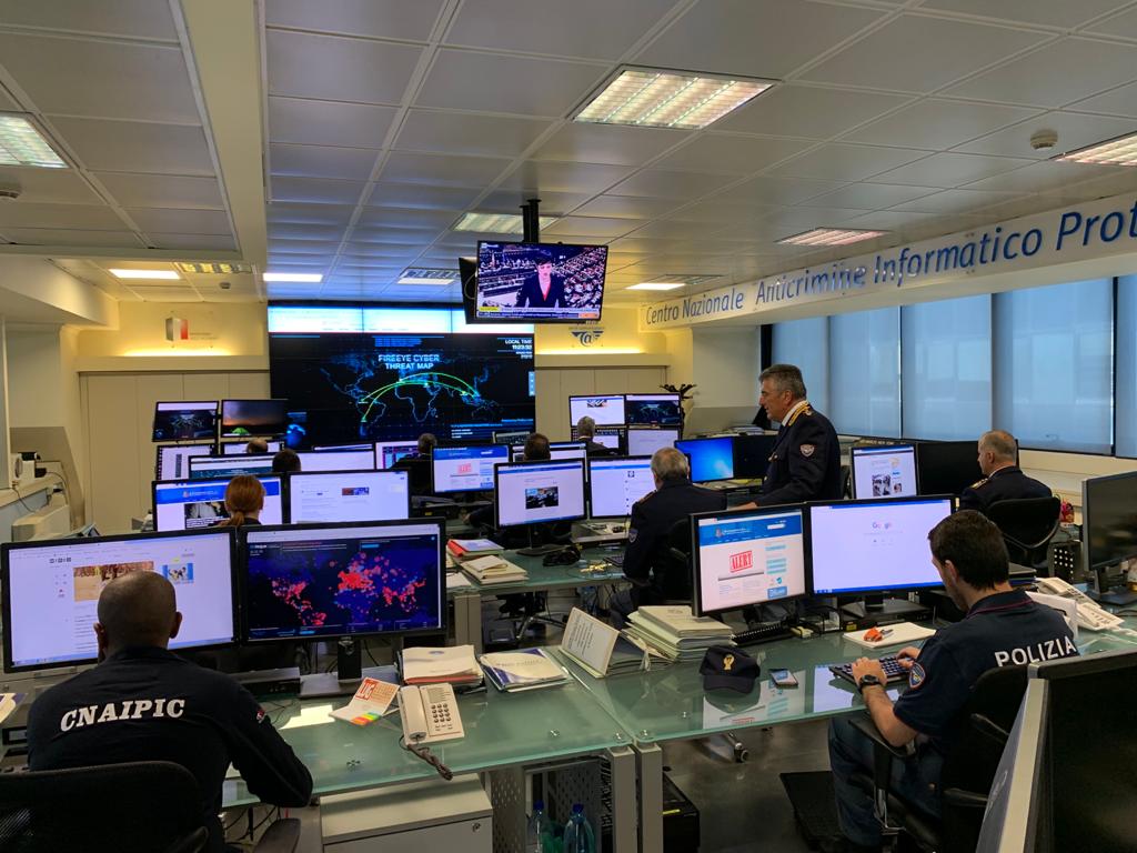 Accesso abusivo a un sistema informatico